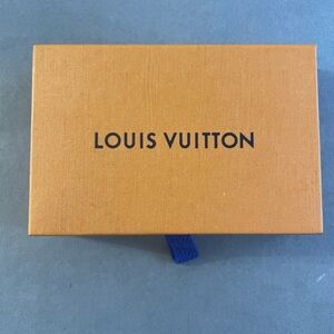 Louis Vuitton box